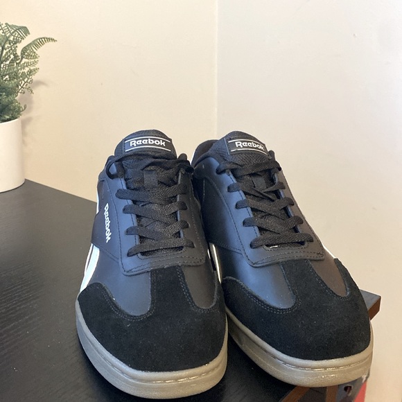 Reebok “Samba” Men’s Size 10.5 - Picture 5 of 5